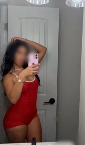COLOMBIANA FIESTERA Y CON GANAS DE PECAR