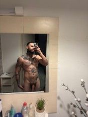 HOMBRE  SENSUAL COMPLACIENTE EN ELDA