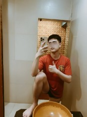 CHAVAL CACHONDO Y DISPUESTO 22 AñOS DISPONIBLE  MADRID