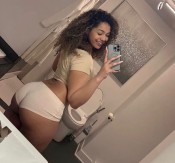 HOLA ESTOY DISPONIBLE 24/7 AGENDA Tú CITA AMOR