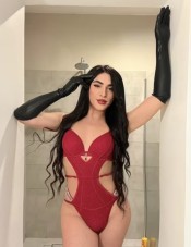 CHICA TRANS IMPLICADA AL MáXIMO CóRRETE EN MI BOCA