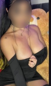 NOVEDAD FIESTERA MORENAZA, CURVAS PERFECTAS