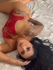 BRASILEIRA DE LUJO EXPLOSIVA Y JUGUETONA