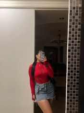 COLOMBIANA CON MUCHAS GANAS DE PASARLO RICO