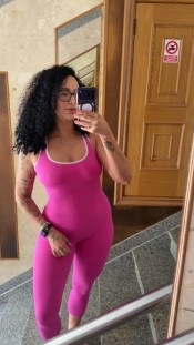 MUJER EN BURELA GUAPA Y ATRACTIVA UNA DIOSA CACHONDA Y CALIENTE