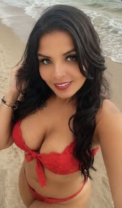 NOVEDAD EN TU CIUDAD CHICA LATINA CACHONDA Y FIESTERA