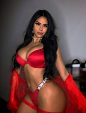 PAMELA NOVEDAD MUY FIESTERA, ATREVIDA Y COMPLACIENT
