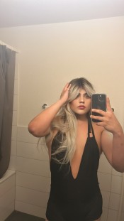 CHICA TRAVESTI BASTANTE FOGOSA ACTIVA Y PASIVA
