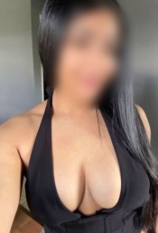 KARINA NOVEDAD JOVENCITA DE CULAZO GOLOSO Y TRAGON