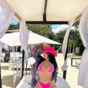 NATASHA NOVEDAD CALIENTE Y FIESTERA 24HRS