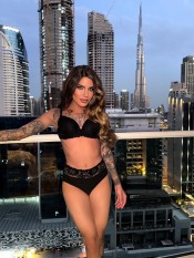 MEGAN RECIéN LLEGADA A LA CUIDAD XXL LECHERA