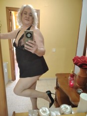 EN DON BENITO ESPAÑOLA 54  JUGUETONA SUPERFIESTERA