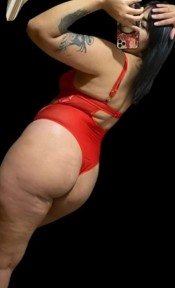 GUAPA DIVERTIDA FIESTERA 24 DESPLAZAMIENTOS TOMELL
