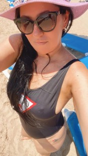 HOLA SOY MICHELLE FIESTERA ACABO DE LLEGAR EN BENIDOR