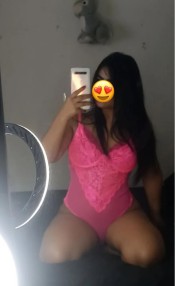 COMPLACIENTE Y CARIñOSA
