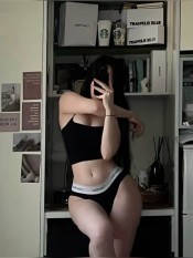 TU PUTITA CARIÑOSA SOLO SALIDAS