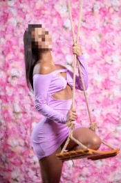 SEXY JOVENCITA MORENITA  RECIéN LLEGADA A TORRASSA