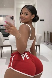 RICO CULO VEN Y NALGUÉAME RICO PAPI