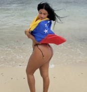 JOVENCITA CACHONDA CON GANAS DE UNA BUENA FOLLADA
