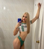 CHICA TRANS CALIENTE