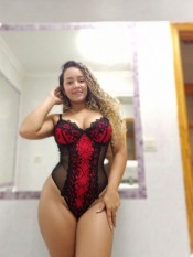 CHICA  CARIÑOSA Y DIVERTIDA