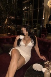 SEXY Y ARDIENTE - CHUPA DELICIOSO
