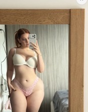 NICKOL JOVEN RUBIA FIESTERA NUEVA EN LA ZONA