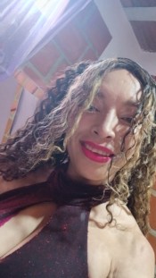 SOY UNA MUJER MUY COMPLACIENTE TENGO 36 AñOS SOY TU DESEO