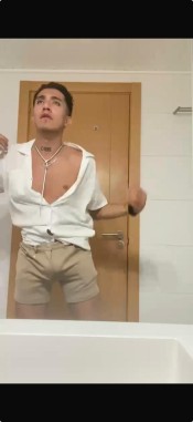 NOVEDAD ELEGANTE HOMBRE ESCORT XXL COLOMBIANO EN IBIZA