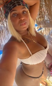 CON CUERPO TOP Y TRATO UNICO, NOVEDAD EN SALOU