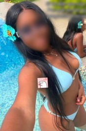 SERÉ TU DELICIOSA MORENA ARDIENTE LLENAME DE PLACE