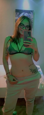 SHANEL  RUBIA COMPLACIENTE Y ERóTICA