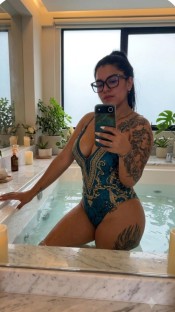 MONICA ¡DIOSA DEL SEXO, FIESTERA, DIVERTIDA!