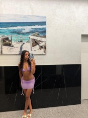 LA NIÑA QUE BUSCABAS ESTÁ EN TORREVIEJA