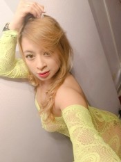 LINDA RUBIA  JOVEN NATURAL MASAJISTA