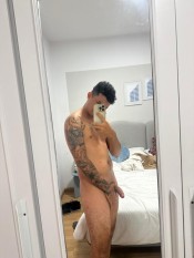 MAIKEL COLOMBIANO 23 AÑOS EN ALBACETE