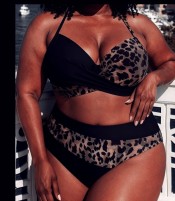 CHICA DE CURVAS GRANDES DULCE Y APASIONADA