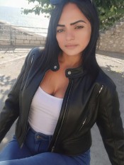 JUGUETONA ARDIENTE Y FIESTERA SIN LÍMITES NI PRISA