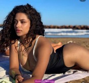 EN EL PILAR MUJER DESEOSA DE SEXO