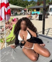 YARA UNA CHICA L PURO FUEGO ALEGRE DIVERTIDA