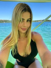 RUBIA EXPLOSIVA CON CUERPAZO. SOY FIESTERA E INDEPENDIENTE