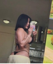 NOVEDAD MORENA COMPLACIENTE CHOCHO APRETADITO LA MEJOR MAMADA DE TU VIDA