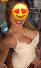 KARINA   LATINA  FIESTA Y DIVERSION SIN LIMITES