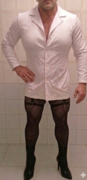 LUCAS MODELO HETERO URUGUAYO SOLO MASAJES EROTICOS