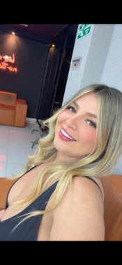 CAROLINA, 24 AÑOS COLOMBIANA MUY CACHONDA