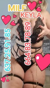 LA TíPICA CINCUENTONA DE PELI PORNO