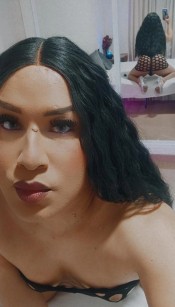 NOVEDAD CON GANAS DE UNA FIESTA LARGA Y DESCONTROLADA DE MUCHO SEXO