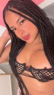 MORENA EXTROVERTIDA