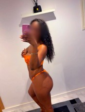 UNA DAMA EN LA CALLE, PERO ARDIENTE Y CAñERA EN LA CAMA