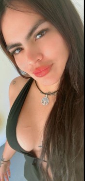 COLOMBIANA APASIONADA Y ATREVIDA.